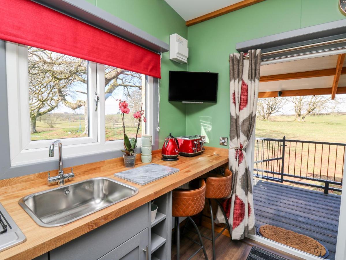 Wild Acre Villa Llangadog Exterior photo